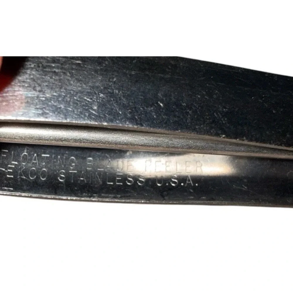 Vintage EKCO Vegetable Potato PeelerStainless Floating Blade Made In The USA